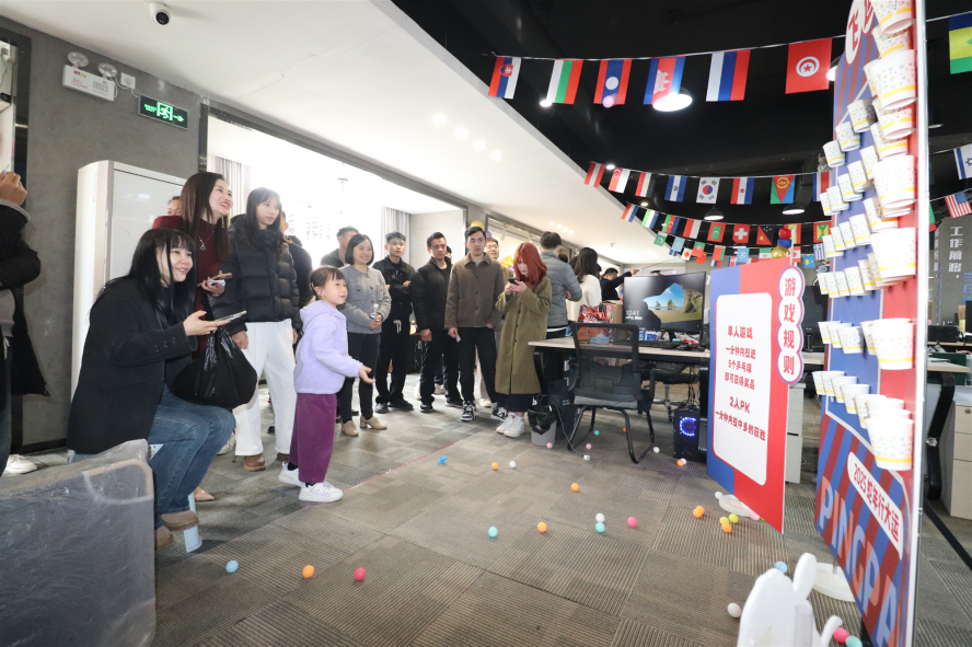 飛運(yùn)兵乓球 飛運(yùn)兵乓球